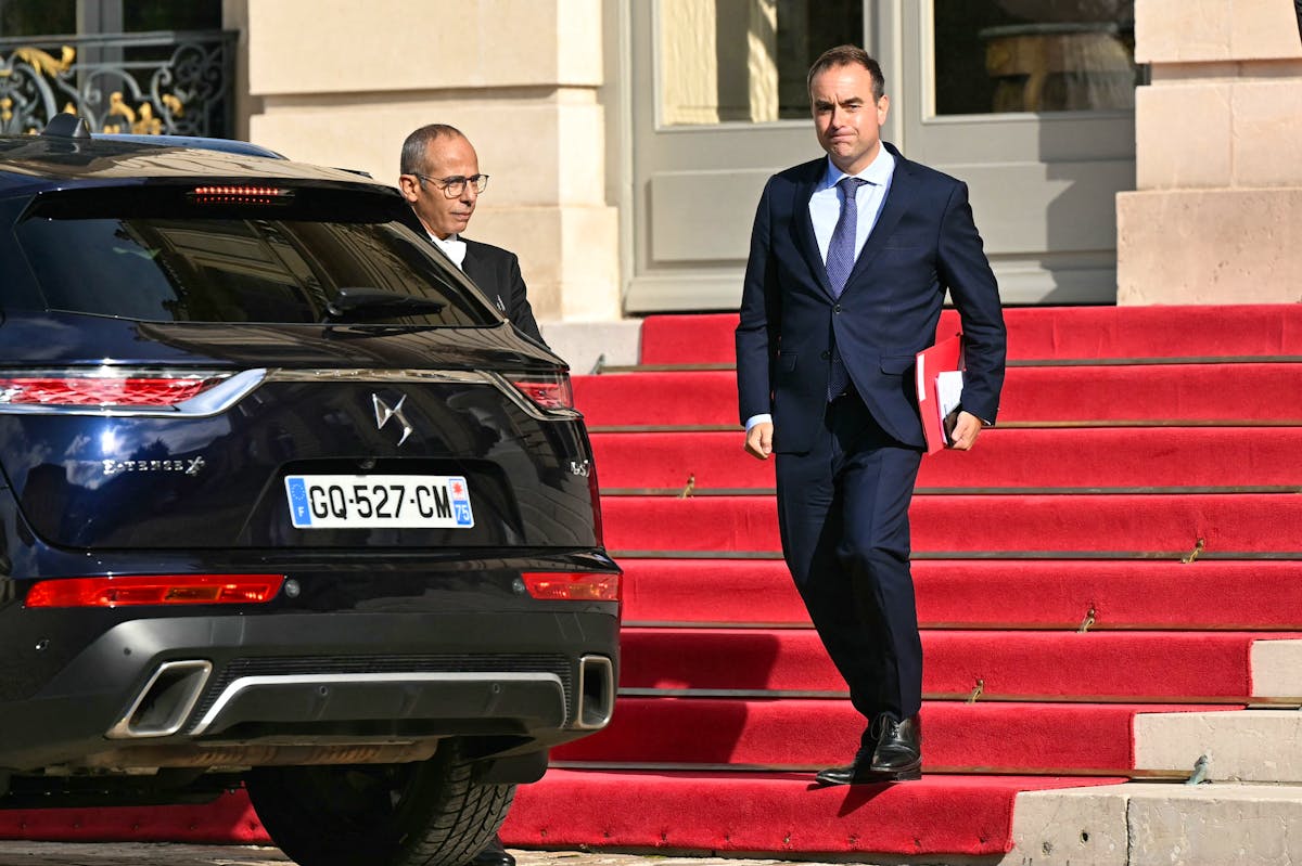 Sébastien Lecornu en déplacement inaugural marqué par des enjeux sociaux et budgétaires