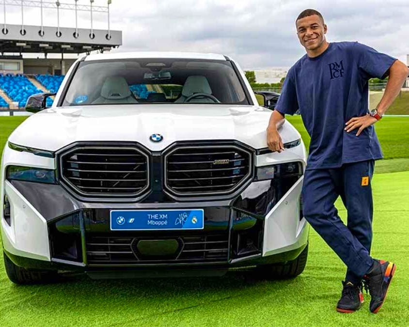 Mbappé et une BMW prêtée d environ 140 000 francs sans permis : une tradition du Real Madrid
