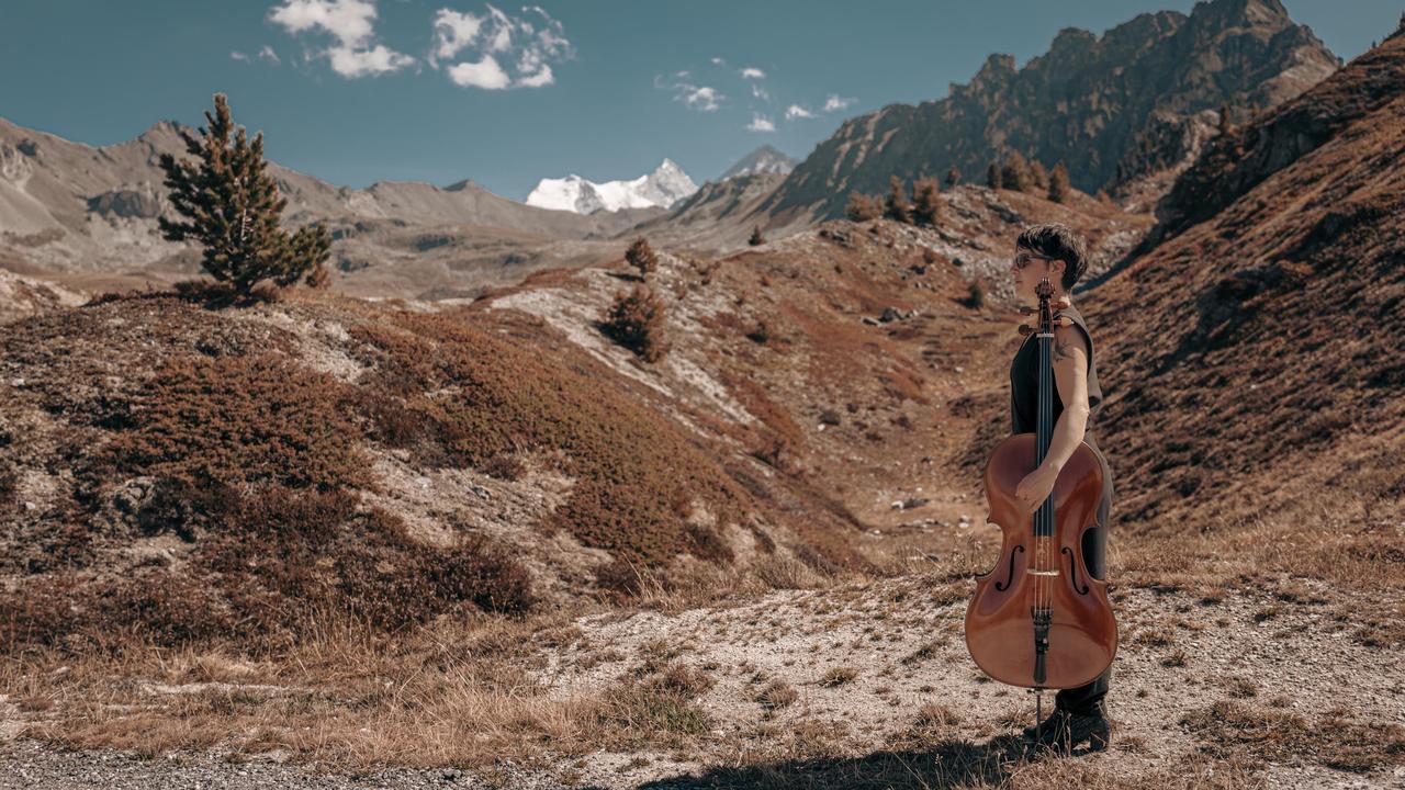 Loretan et moi : Sara Oswald rend hommage à l’alpiniste Erhard Loretan