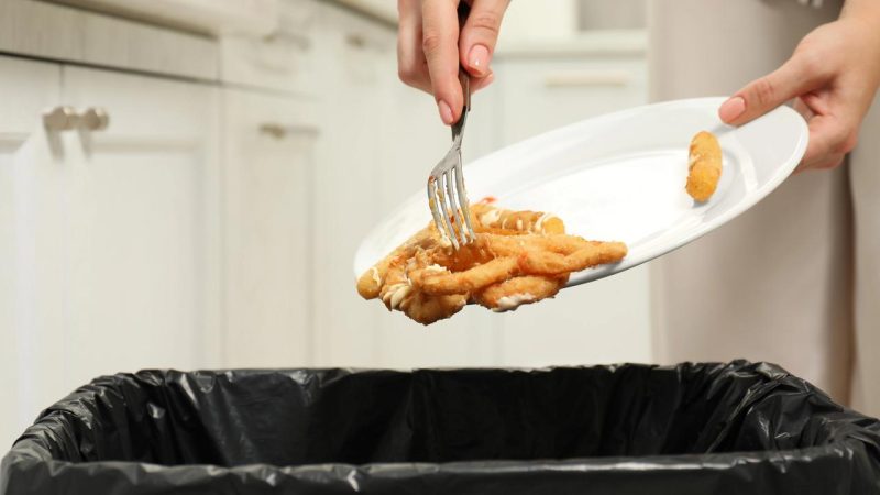 Gaspillage alimentaire en Suisse : conseils officiels de la Confédération pour réduire les pertes et mieux organiser les repas