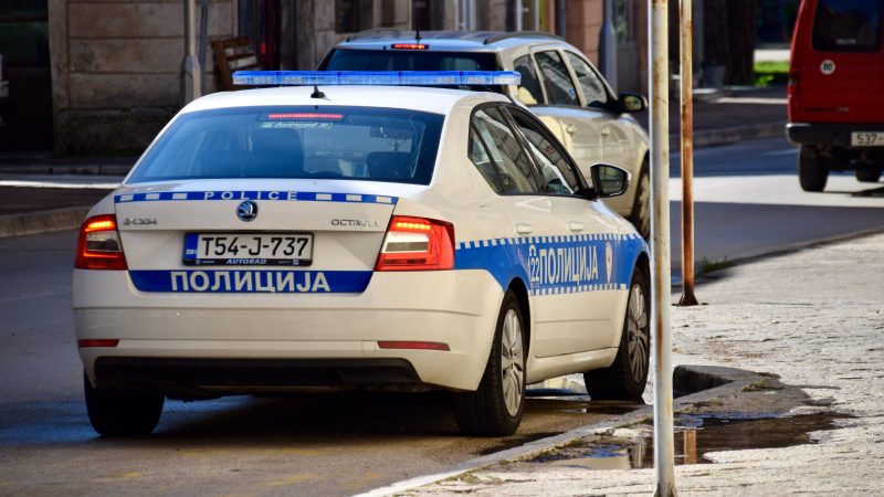 Farvagny-le-Grand: Décès d’une passagère après une chute d’un tracteur agricole en mouvement – enquête ouverte