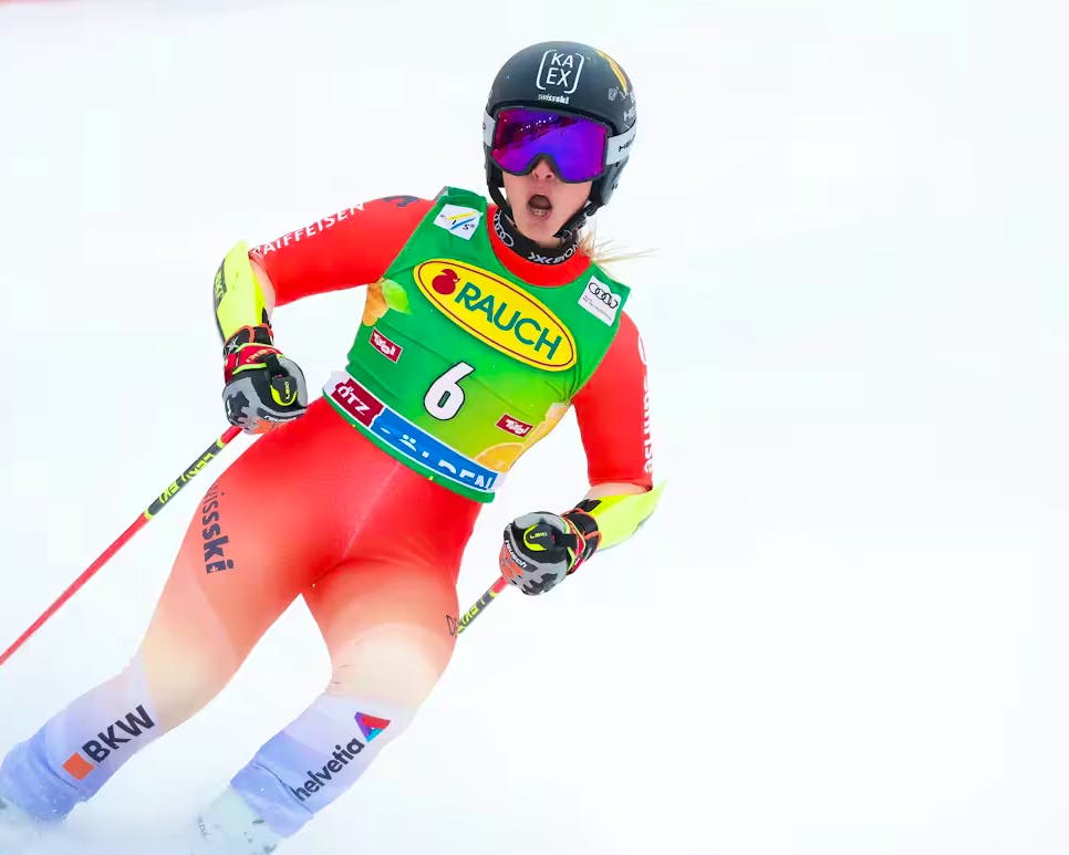 Trump pousse Zelensky à accepter rapidement son plan pour l’Ukraine : analyses et réactions internationales