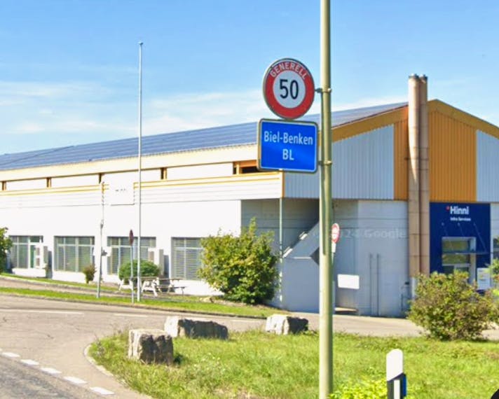 Dépassement à 190 km/h à Aesch et fuite vers la France après une tentative au bancomat